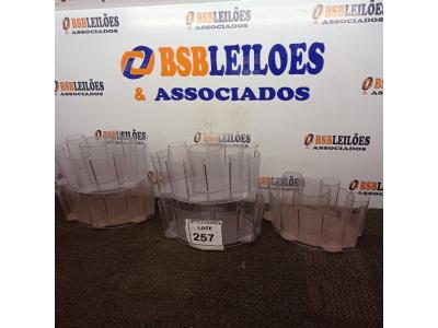 LOTE 257 - 05 BALDES COMBO EM ACRÍLICO.  (NO ESTADO) ATENÇÃO! FAZER A VISITAÇÃO ANTES DE ARREMATAR, NÃO SABEMOS SE FUNCIONA. LEILÃO NÃO TEM GARANTIA E NEM DEVOLUÇÃO, SUJEITO A POSSÍVEIS AVARIAS VISÍVEIS/OCULTAS E/OU AUSÊNCIA DE COMPONENTES.