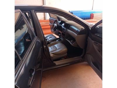 LOTE 485 - 01 TOYOTA COROLLA XLI16VVT A GASOLINA; ANO 2005/2005 NA COR PRETA.VIDROS TRASEIROS NÃO FUNCIONA. (MULTA DE 84,00) (NO ESTADO)