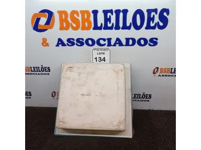 LOTE 134 - 01 NICHO PARA BANHEIRO. (NOVO) (NO ESTADO) ATENÇÃO! FAZER A VISITAÇÃO ANTES DE ARREMATAR, NÃO SABEMOS SE FUNCIONA. LEILÃO NÃO TEM GARANTIA E NEM DEVOLUÇÃO, SUJEITO A POSSÍVEIS AVARIAS VISÍVEIS/OCULTAS E/OU AUSÊNCIA DE COMPONENTES.