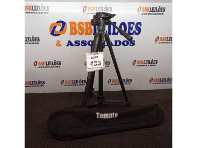 LOTE 433 - 01 TRIPÉ P/CÂMERA FOTOGRÁFICA MARCA TOMATE MODELO MTG-3016. (NO ESTADO) ATENÇÃO! FAZER A VISITAÇÃO ANTES DE ARREMATAR, NÃO SABEMOS SE FUNCIONA. LEILÃO NÃO TEM GARANTIA E NEM DEVOLUÇÃO, SUJEITO A POSSÍVEIS AVARIAS VISÍVEIS/OCULTAS E/OU AUSÊNCIA DE COMPONENTES.