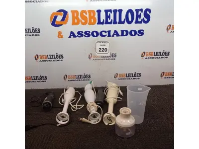 LOTE 220 - 01 LOTE COM APARELHOS DE MIXER DIVERSOS. (NO ESTADO) ATENÇÃO! FAZER A VISITAÇÃO ANTES DE ARREMATAR, NÃO SABEMOS SE FUNCIONA. LEILÃO NÃO TEM GARANTIA E NEM DEVOLUÇÃO, SUJEITO A POSSÍVEIS AVARIAS VISÍVEIS/OCULTAS E/OU AUSÊNCIA DE COMPONENTES.