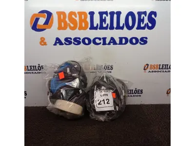 LOTE 212 - 01 LOTE COM FONES DE OUVIDO DIVERSOS. (NO ESTADO) ATENÇÃO! FAZER A VISITAÇÃO ANTES DE ARREMATAR, NÃO SABEMOS SE FUNCIONA. LEILÃO NÃO TEM GARANTIA E NEM DEVOLUÇÃO, SUJEITO A POSSÍVEIS AVARIAS VISÍVEIS/OCULTAS E/OU AUSÊNCIA DE COMPONENTES.