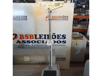 LOTE 271 - 01 BALANÇA HOSPITALAR FILIZOLA 150KG. (NO ESTADO) ATENÇÃO! FAZER A VISITAÇÃO ANTES DE ARREMATAR, NÃO SABEMOS SE FUNCIONA. LEILÃO NÃO TEM GARANTIA E NEM DEVOLUÇÃO, SUJEITO A POSSÍVEIS AVARIAS VISÍVEIS/OCULTAS E/OU AUSÊNCIA DE COMPONENTES.