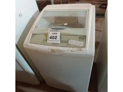 LOTE 402 - 01 MÁQUINA DE LAVAR ROUPAS BRASTEMP 6KG 220V. (NO ESTADO) ATENÇÃO! FAZER A VISITAÇÃO ANTES DE ARREMATAR, NÃO SABEMOS SE FUNCIONA. LEILÃO NÃO TEM GARANTIA E NEM DEVOLUÇÃO, SUJEITO A POSSÍVEIS AVARIAS VISÍVEIS/OCULTAS E/OU AUSÊNCIA DE COMPONENTES.