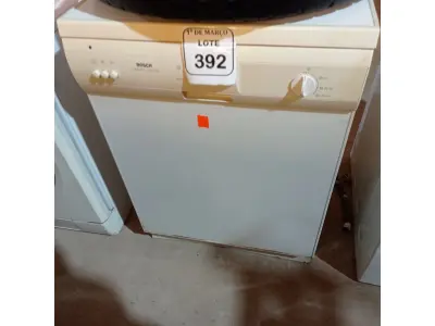 LOTE 392 - 01 LAVA LOUÇAS BOSCH 220 VOLTS. (NO ESTADO) ATENÇÃO! FAZER A VISITAÇÃO ANTES DE ARREMATAR, NÃO SABEMOS SE FUNCIONA. LEILÃO NÃO TEM GARANTIA E NEM DEVOLUÇÃO, SUJEITO A POSSÍVEIS AVARIAS VISÍVEIS/OCULTAS E/OU AUSÊNCIA DE COMPONENTES.