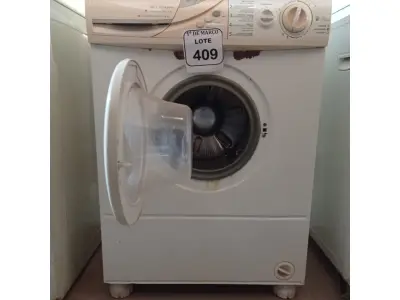 LOTE 409 - 01 MÁQUINA DE LAVAR ROUPAS BRASTEMP. (NO ESTADO) ATENÇÃO! FAZER A VISITAÇÃO ANTES DE ARREMATAR, NÃO SABEMOS SE FUNCIONA. LEILÃO NÃO TEM GARANTIA E NEM DEVOLUÇÃO, SUJEITO A POSSÍVEIS AVARIAS VISÍVEIS/OCULTAS E/OU AUSÊNCIA DE COMPONENTES.