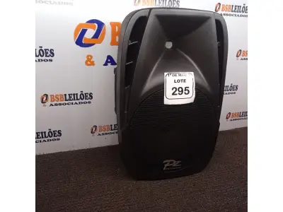 LOTE 295 - 01 CAIXA DE SOM PASSIVA MARCA PZ ÁUDIO 150W/300W (NOVO). (NO ESTADO) ATENÇÃO! FAZER A VISITAÇÃO ANTES DE ARREMATAR, NÃO SABEMOS SE FUNCIONA. LEILÃO NÃO TEM GARANTIA E NEM DEVOLUÇÃO, SUJEITO A POSSÍVEIS AVARIAS VISÍVEIS/OCULTAS E/OU AUSÊNCIA DE COMPONENTES.