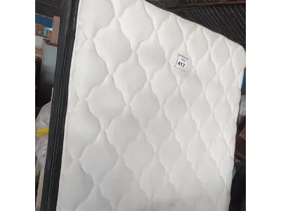 LOTE 417 - 01 MATTRESS QUEEN E 01 BOX QUEEN (BOX CASAL). (NO ESTADO EM QUE SE ENCONTRA. SUJEITO A AVARIAS OCULTAS/VISÍVEIS.) AU1886F/ AV9939C