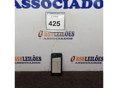 LOTE 425 - 01 IPHONE 8. (NO ESTADO EM QUE SE ENCONTRA. SUJEITO A AVARIAS OCULTAS/VISÍVEIS.)