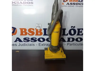 LOTE 212 - 01 ASPIRADOR DE PÓ LIGHT SPEED 110V (VACUUM CLEANER). (NO ESTADO EM QUE SE ENCONTRA. SUJEITO A AVARIAS OCULTAS/VISÍVEIS.) AV9669J