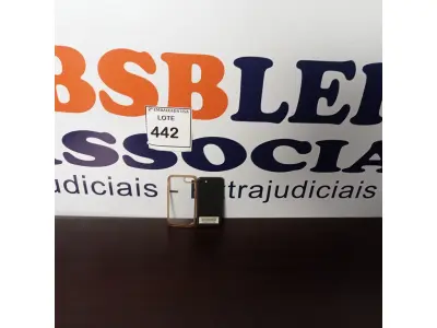 LOTE 442 - 01 IPHONE CD00010511960. (NO ESTADO EM QUE SE ENCONTRA. SUJEITO A AVARIAS OCULTAS/VISÍVEIS.)