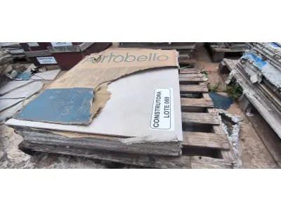 LOTE 069 - APROXIMADAMENTE 12,96 M² POSTO 10 90X90CM EXT RET – PORTOBELLO. (NO ESTADO EM QUE SE ENCONTRA. SUJEITO A AVARIAS OCULTAS/VISÍVEIS.)
