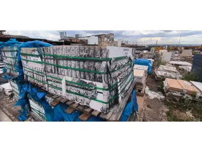 LOTE 020 - APROXIMADAMENTE 42,80 M² DE REVESTIMENTO PAREDE BRANCO HALF 30X90CM MATT. RET – PORTOBELLO. (NO ESTADO EM QUE SE ENCONTRA. SUJEITO A AVARIAS OCULTAS/VISÍVEIS.)
