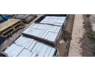 LOTE 003 - APROXIMADAMENTE 26,46 M² DE REVESTIMENTO PAREDE BELLA VITA WH LUX BOLD 8X27 – PORTINARI. (NO ESTADO EM QUE SE ENCONTRA. SUJEITO A AVARIAS OCULTAS/VISÍVEIS.)