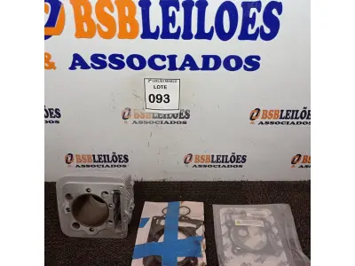LOTE 093 - 01 CILINDRO NX 400 FALCON.  (NO ESTADO) ATENÇÃO! FAZER A VISITAÇÃO ANTES DE ARREMATAR, NÃO SABEMOS SE FUNCIONA. LEILÃO NÃO TEM GARANTIA E NEM DEVOLUÇÃO, SUJEITO A POSSÍVEIS AVARIAS VISÍVEIS/OCULTAS E/OU AUSÊNCIA DE COMPONENTES.