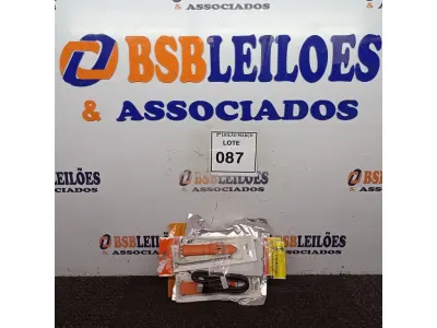 LOTE 087 - 03 FITAS DE LED RGB, PULSEIRAS DE RELÓGIO E CABO HDMI. (NO ESTADO) ATENÇÃO! FAZER A VISITAÇÃO ANTES DE ARREMATAR, NÃO SABEMOS SE FUNCIONA. LEILÃO NÃO TEM GARANTIA E NEM DEVOLUÇÃO, SUJEITO A POSSÍVEIS AVARIAS VISÍVEIS/OCULTAS E/OU AUSÊNCIA DE COMPONENTES.