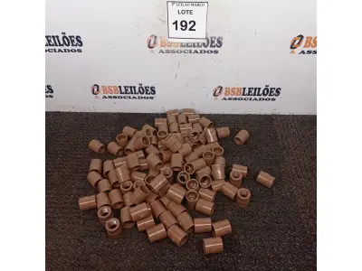LOTE 192 - 01 CAIXA COM CONEXÕES 25X1/2 KRONA.  (NO ESTADO) ATENÇÃO! FAZER A VISITAÇÃO ANTES DE ARREMATAR, NÃO SABEMOS SE FUNCIONA. LEILÃO NÃO TEM GARANTIA E NEM DEVOLUÇÃO, SUJEITO A POSSÍVEIS AVARIAS VISÍVEIS/OCULTAS E/OU AUSÊNCIA DE COMPONENTES.