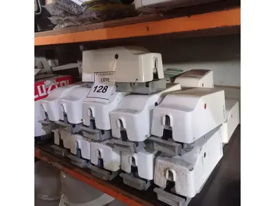 LOTE 128 - 01 LOTE COM DISPENSES PARA SABÃO.  (NO ESTADO) ATENÇÃO! FAZER A VISITAÇÃO ANTES DE ARREMATAR, NÃO SABEMOS SE FUNCIONA. LEILÃO NÃO TEM GARANTIA E NEM DEVOLUÇÃO, SUJEITO A POSSÍVEIS AVARIAS VISÍVEIS/OCULTAS E/OU AUSÊNCIA DE COMPONENTES.