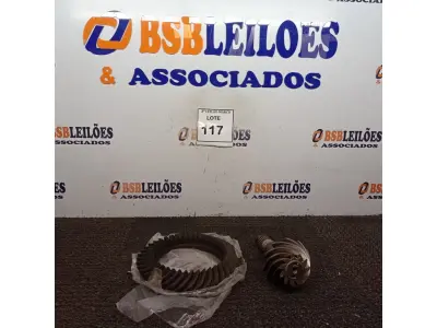 LOTE 117 - 01 COROA E 01 PINHÃO DO DIFERENCIAL DANA SUPER 44 41X113, 73 SPICER.  (NO ESTADO) ATENÇÃO! FAZER A VISITAÇÃO ANTES DE ARREMATAR, NÃO SABEMOS SE FUNCIONA. LEILÃO NÃO TEM GARANTIA E NEM DEVOLUÇÃO, SUJEITO A POSSÍVEIS AVARIAS VISÍVEIS/OCULTAS E/OU AUSÊNCIA DE COMPONENTES.