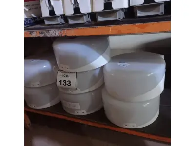 LOTE 133 - 05 DISPENSES P/PAPEL. (NO ESTADO) ATENÇÃO! FAZER A VISITAÇÃO ANTES DE ARREMATAR, NÃO SABEMOS SE FUNCIONA. LEILÃO NÃO TEM GARANTIA E NEM DEVOLUÇÃO, SUJEITO A POSSÍVEIS AVARIAS VISÍVEIS/OCULTAS E/OU AUSÊNCIA DE COMPONENTES.