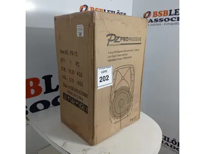 LOTE 202 - 01 CAIXA DE SOM PASSIVA MARCA PZ PRO ÁUDIO. (NO ESTADO) ATENÇÃO! FAZER A VISITAÇÃO ANTES DE ARREMATAR, NÃO SABEMOS SE FUNCIONA. LEILÃO NÃO TEM GARANTIA E NEM DEVOLUÇÃO, SUJEITO A POSSÍVEIS AVARIAS VISÍVEIS/OCULTAS E/OU AUSÊNCIA DE COMPONENTES.