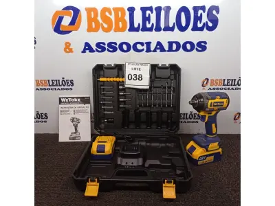LOTE 038 - 01 CHAVE DE IMPACTO WETOKE COM 02 BATERIA E ACESSÓRIOS E MALETA. (NO ESTADO) ATENÇÃO! FAZER A VISITAÇÃO ANTES DE ARREMATAR, NÃO SABEMOS SE FUNCIONA. LEILÃO NÃO TEM GARANTIA E NEM DEVOLUÇÃO, SUJEITO A POSSÍVEIS AVARIAS VISÍVEIS/OCULTAS E/OU AUSÊNCIA DE COMPONENTES.