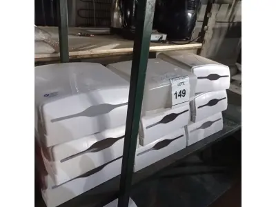 LOTE 149 - 09 DISPENSES PARA PAPEL MARCA GRAN. (NO ESTADO) ATENÇÃO! FAZER A VISITAÇÃO ANTES DE ARREMATAR, NÃO SABEMOS SE FUNCIONA. LEILÃO NÃO TEM GARANTIA E NEM DEVOLUÇÃO, SUJEITO A POSSÍVEIS AVARIAS VISÍVEIS/OCULTAS E/OU AUSÊNCIA DE COMPONENTES.