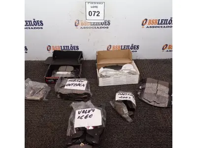 LOTE 072 - 01 LOTE COM JOGOS DE PASTILHA DE FREIO DIANTEIRO DO VOLVO XC60, SUBARU OUTBACK, MUSTANG 2011 TRASEIRA, TOYOTA CANRY, LEXU NX/RX.  (NO ESTADO) ATENÇÃO! FAZER A VISITAÇÃO ANTES DE ARREMATAR, NÃO SABEMOS SE FUNCIONA. LEILÃO NÃO TEM GARANTIA E NEM DEVOLUÇÃO, SUJEITO A POSSÍVEIS AVARIAS VISÍVEIS/OCULTAS E/OU AUSÊNCIA DE COMPONENTES.