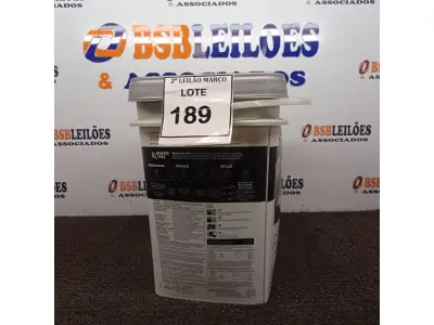 LOTE 189 - 01 BALDE DE TINTA SUVINIL INTERIORES ACRÍLICO FOSCO 18L NA COR FOSCO BRANCO. VENCIMENTO 10/2027 (NOVO) (NO ESTADO) ATENÇÃO! FAZER A VISITAÇÃO ANTES DE ARREMATAR, NÃO SABEMOS SE FUNCIONA. LEILÃO NÃO TEM GARANTIA E NEM DEVOLUÇÃO, SUJEITO A POSSÍVEIS AVARIAS VISÍVEIS/OCULTAS E/OU AUSÊNCIA DE COMPONENTES.