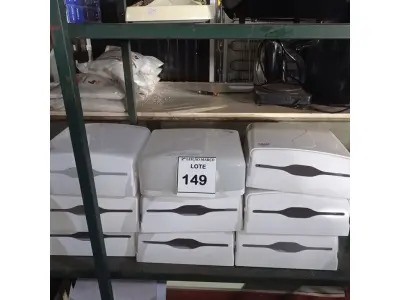 LOTE 149 - 09 DISPENSES PARA PAPEL MARCA GRAN. (NO ESTADO) ATENÇÃO! FAZER A VISITAÇÃO ANTES DE ARREMATAR, NÃO SABEMOS SE FUNCIONA. LEILÃO NÃO TEM GARANTIA E NEM DEVOLUÇÃO, SUJEITO A POSSÍVEIS AVARIAS VISÍVEIS/OCULTAS E/OU AUSÊNCIA DE COMPONENTES.