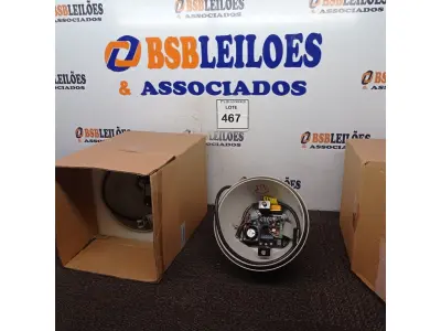 LOTE 467 - 02 CÂMERAS DOMES MARCA EVERFOCUS INCOMPLETAS. (NO ESTADO) ATENÇÃO! FAZER A VISITAÇÃO ANTES DE ARREMATAR, NÃO SABEMOS SE FUNCIONA. LEILÃO NÃO TEM GARANTIA E NEM DEVOLUÇÃO, SUJEITO A POSSÍVEIS AVARIAS VISÍVEIS/OCULTAS E/OU AUSÊNCIA DE COMPONENTES.