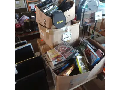 LOTE 298 - 01 LOTE C/ DIVERSAS CAPAS PARA CELULARES. (NO ESTADO) ATENÇÃO! FAZER A VISITAÇÃO ANTES DE ARREMATAR, NÃO SABEMOS SE FUNCIONA. LEILÃO NÃO TEM GARANTIA E NEM DEVOLUÇÃO, SUJEITO A POSSÍVEIS AVARIAS VISÍVEIS/OCULTAS E/OU AUSÊNCIA DE COMPONENTES.