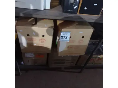 LOTE 272 - 01 LOTE COM CAPAS PARA DVDS. (NO ESTADO) ATENÇÃO! FAZER A VISITAÇÃO ANTES DE ARREMATAR, NÃO SABEMOS SE FUNCIONA. LEILÃO NÃO TEM GARANTIA E NEM DEVOLUÇÃO, SUJEITO A POSSÍVEIS AVARIAS VISÍVEIS/OCULTAS E/OU AUSÊNCIA DE COMPONENTES.