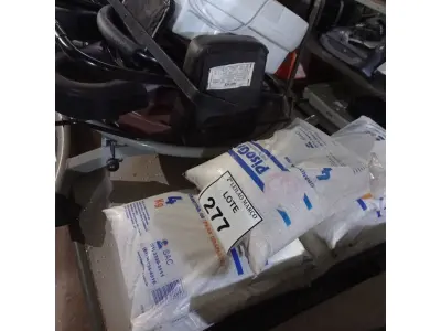 LOTE 277 - 06 PACOTES DE GRANITINA/08 PARA GRAFIADO COM 4KG CADA. (NO ESTADO) ATENÇÃO! FAZER A VISITAÇÃO ANTES DE ARREMATAR, NÃO SABEMOS SE FUNCIONA. LEILÃO NÃO TEM GARANTIA E NEM DEVOLUÇÃO, SUJEITO A POSSÍVEIS AVARIAS VISÍVEIS/OCULTAS E/OU AUSÊNCIA DE COMPONENTES.