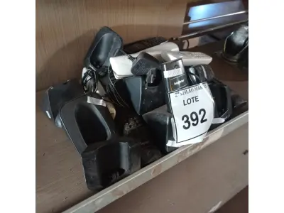 LOTE 392 - 01 LOTE COM TELEFONES SEM FIO DIVERSAS MARCAS. (NO ESTADO) ATENÇÃO! FAZER A VISITAÇÃO ANTES DE ARREMATAR, NÃO SABEMOS SE FUNCIONA. LEILÃO NÃO TEM GARANTIA E NEM DEVOLUÇÃO, SUJEITO A POSSÍVEIS AVARIAS VISÍVEIS/OCULTAS E/OU AUSÊNCIA DE COMPONENTES.