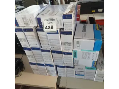 LOTE 438 - 01 LOTE C/VÁRIAS CARCAÇAS DE TONNER’S MARCAS E MODELOS DIVERSOS. (NO ESTADO) ATENÇÃO! FAZER A VISITAÇÃO ANTES DE ARREMATAR, NÃO SABEMOS SE FUNCIONA. LEILÃO NÃO TEM GARANTIA E NEM DEVOLUÇÃO, SUJEITO A POSSÍVEIS AVARIAS VISÍVEIS/OCULTAS E/OU AUSÊNCIA DE COMPONENTES.