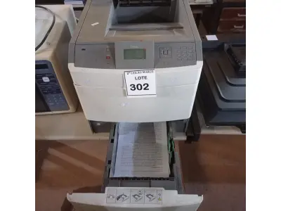 LOTE 302 - 01 IMPRESSORA LEXMARK T654DN.  (NO ESTADO) ATENÇÃO! FAZER A VISITAÇÃO ANTES DE ARREMATAR, NÃO SABEMOS SE FUNCIONA. LEILÃO NÃO TEM GARANTIA E NEM DEVOLUÇÃO, SUJEITO A POSSÍVEIS AVARIAS VISÍVEIS/OCULTAS E/OU AUSÊNCIA DE COMPONENTES.