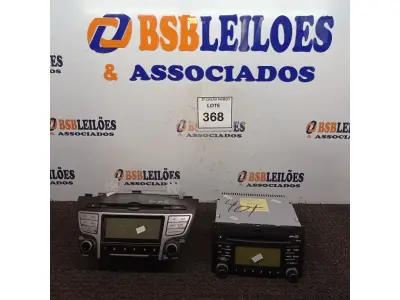LOTE 368 - 02 APARELHOS DE SOM AUTOMOTIVOS. (NO ESTADO) ATENÇÃO! FAZER A VISITAÇÃO ANTES DE ARREMATAR, NÃO SABEMOS SE FUNCIONA. LEILÃO NÃO TEM GARANTIA E NEM DEVOLUÇÃO, SUJEITO A POSSÍVEIS AVARIAS VISÍVEIS/OCULTAS E/OU AUSÊNCIA DE COMPONENTES.