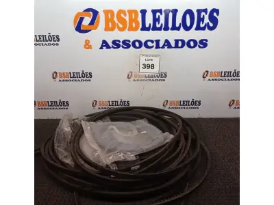 LOTE 398 - 12 CORREIAS DIVERSOS TAMANHOS.  (NO ESTADO) ATENÇÃO! FAZER A VISITAÇÃO ANTES DE ARREMATAR, NÃO SABEMOS SE FUNCIONA. LEILÃO NÃO TEM GARANTIA E NEM DEVOLUÇÃO, SUJEITO A POSSÍVEIS AVARIAS VISÍVEIS/OCULTAS E/OU AUSÊNCIA DE COMPONENTES.