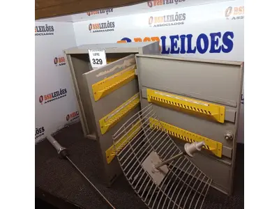 LOTE 329 - 01 QUADRO ELÉTRICO E 01 ANTENA VIA A RÁDIO.  (NO ESTADO) ATENÇÃO! FAZER A VISITAÇÃO ANTES DE ARREMATAR, NÃO SABEMOS SE FUNCIONA. LEILÃO NÃO TEM GARANTIA E NEM DEVOLUÇÃO, SUJEITO A POSSÍVEIS AVARIAS VISÍVEIS/OCULTAS E/OU AUSÊNCIA DE COMPONENTES.