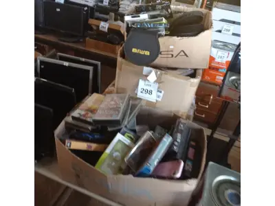LOTE 298 - 01 LOTE C/ DIVERSAS CAPAS PARA CELULARES. (NO ESTADO) ATENÇÃO! FAZER A VISITAÇÃO ANTES DE ARREMATAR, NÃO SABEMOS SE FUNCIONA. LEILÃO NÃO TEM GARANTIA E NEM DEVOLUÇÃO, SUJEITO A POSSÍVEIS AVARIAS VISÍVEIS/OCULTAS E/OU AUSÊNCIA DE COMPONENTES.