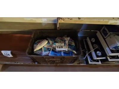 LOTE 125 - 10 PACOTES DE GESSO RÁPIDO PARA MOLDURAS, REPAROS E MOLDES DE 1KG CADA MARCA REJUMASSA. (NOVO) (NO ESTADO) ATENÇÃO! FAZER A VISITAÇÃO ANTES DE ARREMATAR, NÃO SABEMOS SE FUNCIONA. LEILÃO NÃO TEM GARANTIA E NEM DEVOLUÇÃO, SUJEITO A POSSÍVEIS AVARIAS VISÍVEIS/OCULTAS E/OU AUSÊNCIA DE COMPONENTES.