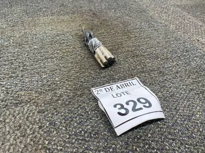 LOTE 329 - 12 BROCAS PARA MADEIRA. (NO ESTADO) ATENÇÃO! FAZER A VISITAÇÃO ANTES DE ARREMATAR, NÃO SABEMOS SE FUNCIONA. LEILÃO NÃO TEM GARANTIA E NEM DEVOLUÇÃO, SUJEITO A POSSÍVEIS AVARIAS VISÍVEIS/OCULTAS E/OU AUSÊNCIA DE COMPONENTES.