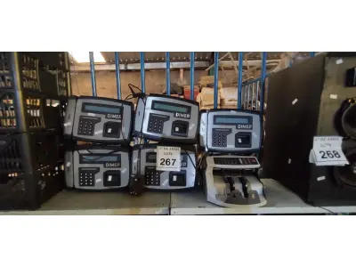 LOTE 267 - 05 RELÓGIOS DE PONTO DIMEP E 01 MÁQUINA PARA CONTAR CÉDULAS. (NO ESTADO) ATENÇÃO! FAZER A VISITAÇÃO ANTES DE ARREMATAR, NÃO SABEMOS SE FUNCIONA. LEILÃO NÃO TEM GARANTIA E NEM DEVOLUÇÃO, SUJEITO A POSSÍVEIS AVARIAS VISÍVEIS/OCULTAS E/OU AUSÊNCIA DE COMPONENTES.
