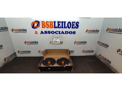 LOTE 217 - 01 PAR DE AUTO FALANTE DE PORTA DE 6” MARCA ZETTA 200RMS. (NO ESTADO) ATENÇÃO! FAZER A VISITAÇÃO ANTES DE ARREMATAR, NÃO SABEMOS SE FUNCIONA. LEILÃO NÃO TEM GARANTIA E NEM DEVOLUÇÃO, SUJEITO A POSSÍVEIS AVARIAS VISÍVEIS/OCULTAS E/OU AUSÊNCIA DE COMPONENTES.