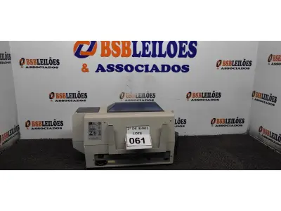 LOTE 061 -  01 IMPRESSORA DE CARTÃO ZEBRA P330I. (NO ESTADO) ATENÇÃO! FAZER A VISITAÇÃO ANTES DE ARREMATAR, NÃO SABEMOS SE FUNCIONA. LEILÃO NÃO TEM GARANTIA E NEM DEVOLUÇÃO, SUJEITO A POSSÍVEIS AVARIAS VISÍVEIS/OCULTAS E/OU AUSÊNCIA DE COMPONENTES.