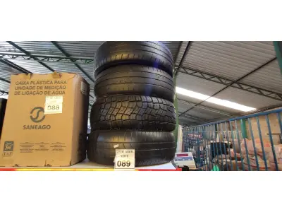 LOTE 089 - 04 PNEUS USADOS 205/65 AROS 15. (NO ESTADO) ATENÇÃO! FAZER A VISITAÇÃO ANTES DE ARREMATAR, NÃO SABEMOS SE FUNCIONA. LEILÃO NÃO TEM GARANTIA E NEM DEVOLUÇÃO, SUJEITO A POSSÍVEIS AVARIAS VISÍVEIS/OCULTAS E/OU AUSÊNCIA DE COMPONENTES.
