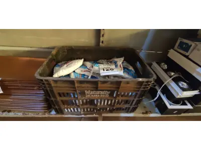 LOTE 125 - 10 PACOTES DE GESSO RÁPIDO PARA MOLDURAS, REPAROS E MOLDES DE 1KG CADA MARCA REJUMASSA. (NOVO) (NO ESTADO) ATENÇÃO! FAZER A VISITAÇÃO ANTES DE ARREMATAR, NÃO SABEMOS SE FUNCIONA. LEILÃO NÃO TEM GARANTIA E NEM DEVOLUÇÃO, SUJEITO A POSSÍVEIS AVARIAS VISÍVEIS/OCULTAS E/OU AUSÊNCIA DE COMPONENTES.