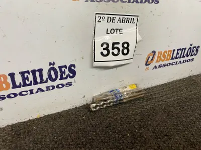 LOTE 358 - 08 BROCAS DIVERSAS DE VIDEA. (NO ESTADO) ATENÇÃO! FAZER A VISITAÇÃO ANTES DE ARREMATAR, NÃO SABEMOS SE FUNCIONA. LEILÃO NÃO TEM GARANTIA E NEM DEVOLUÇÃO, SUJEITO A POSSÍVEIS AVARIAS VISÍVEIS/OCULTAS E/OU AUSÊNCIA DE COMPONENTES.