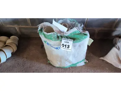 LOTE 013 - 01 LOTE COM CONEXÕES JUNÇÃO 100 X75 E T DE VISITA.  (NO ESTADO) ATENÇÃO! FAZER A VISITAÇÃO ANTES DE ARREMATAR, NÃO SABEMOS SE FUNCIONA. LEILÃO NÃO TEM GARANTIA E NEM DEVOLUÇÃO, SUJEITO A POSSÍVEIS AVARIAS VISÍVEIS/OCULTAS E/OU AUSÊNCIA DE COMPONENTES.